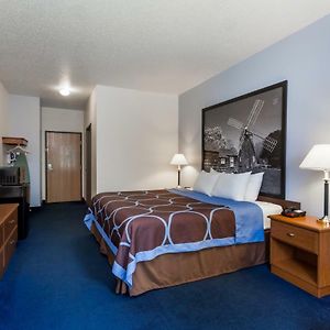 King Room Mobility or hearing accessible